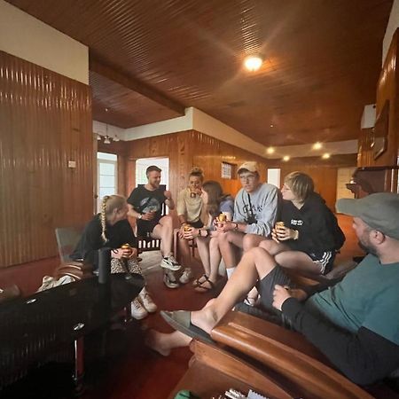 Chilly Croc Hostel Нувара-Элия Экстерьер фото